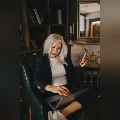 毛艳蔚